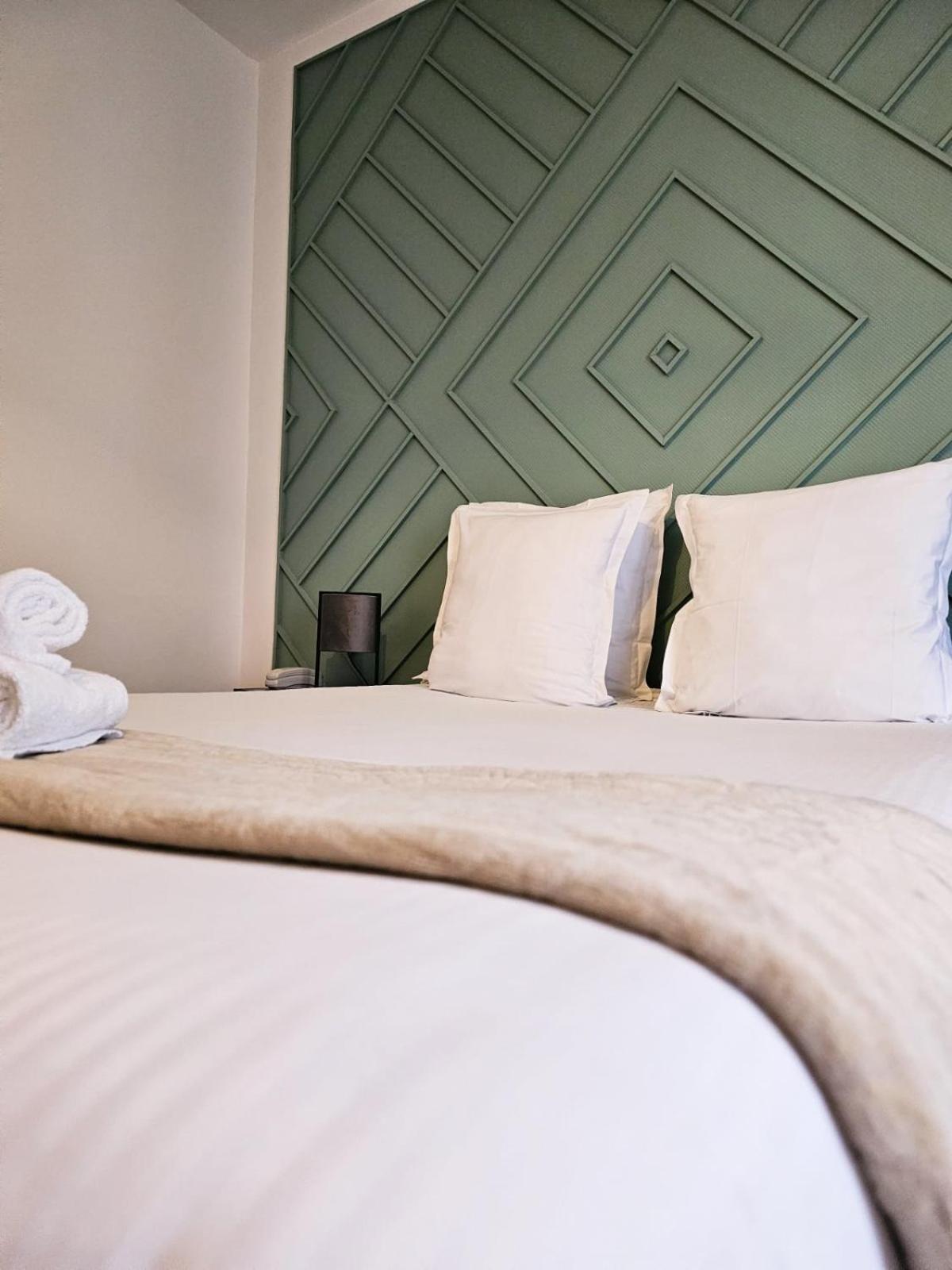 Hotel Le Lion D'Or Bernay  Kültér fotó