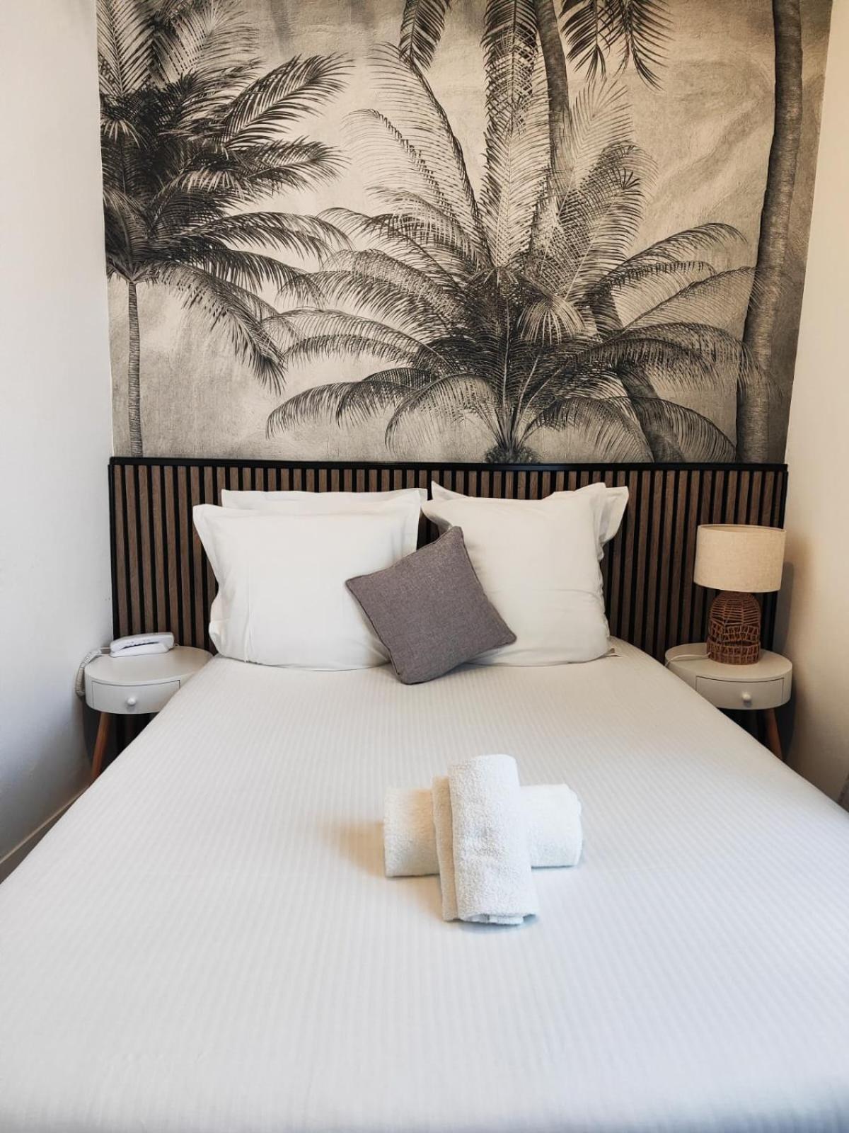 Hotel Le Lion D'Or Bernay  Kültér fotó