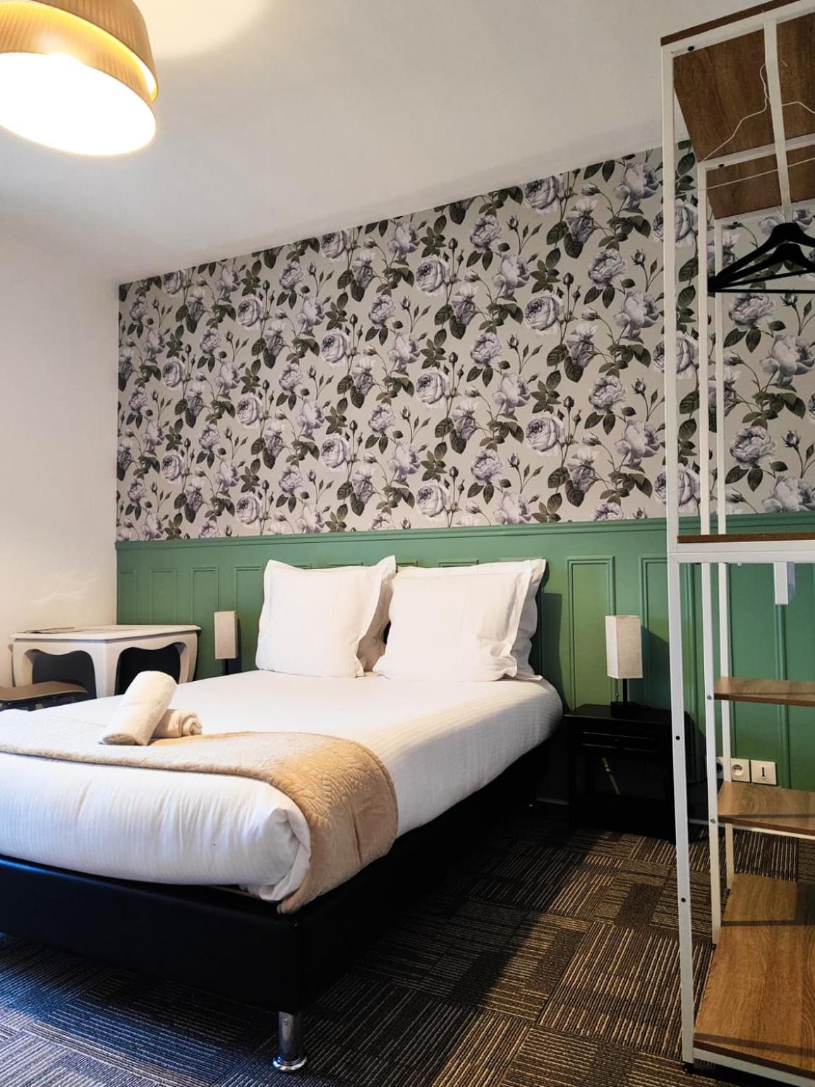 Hotel Le Lion D'Or Bernay  Kültér fotó