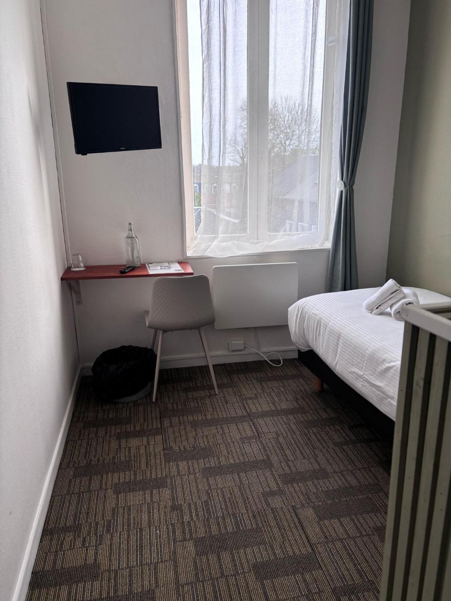 Hotel Le Lion D'Or Bernay  Kültér fotó